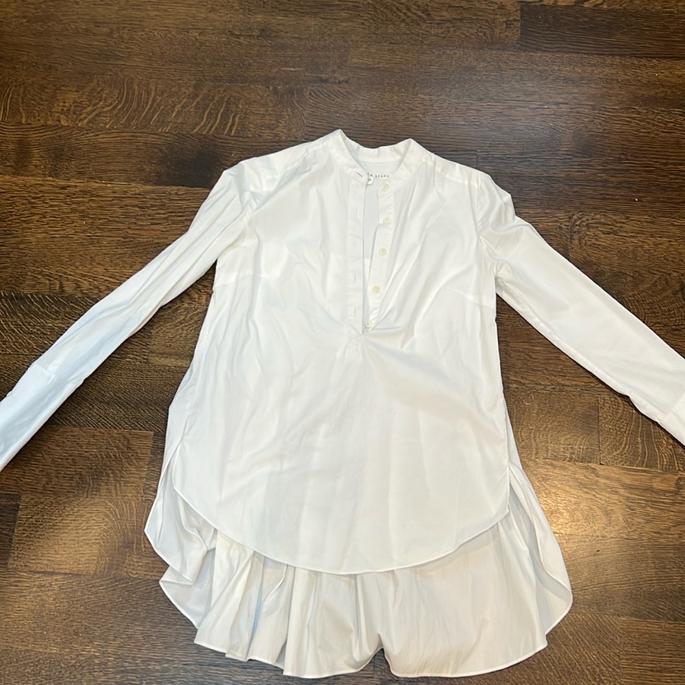 Veronica Bear white cotton blouse with pleated back. Size 0